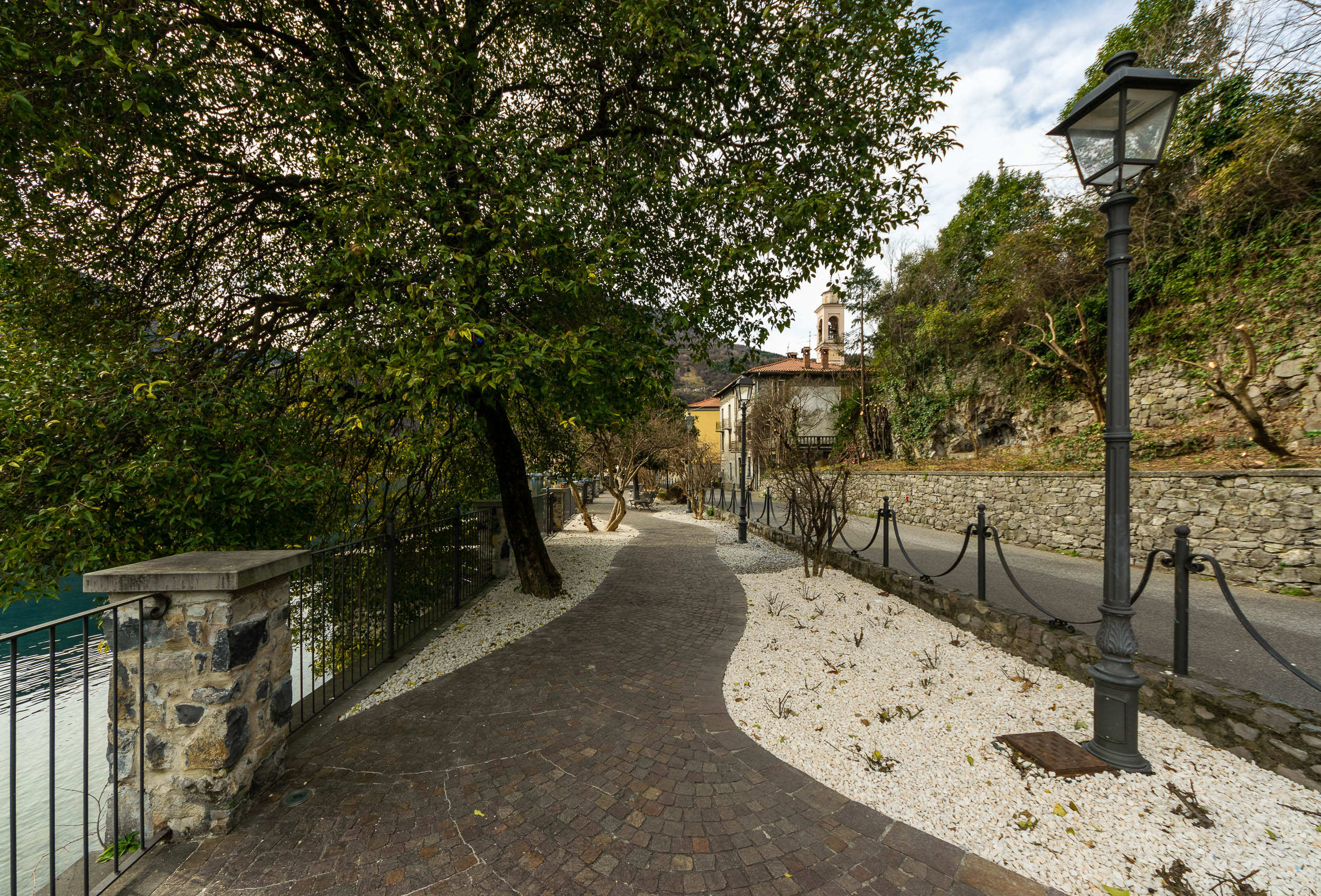 Lungolago Riva di Solto